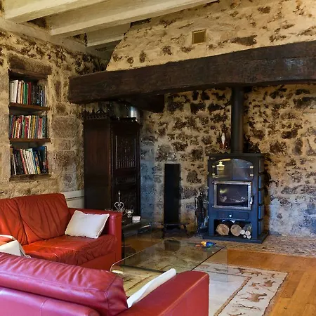 D'hotes-tour De Garde Xive Bed & Breakfast *