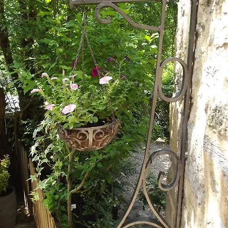 D'hotes-tour De Garde Xive Bed & Breakfast *
