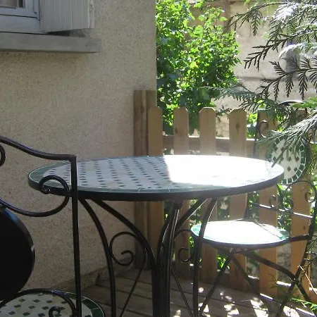 Bed & Breakfast D'hotes-tour De Garde Xive Terrasson