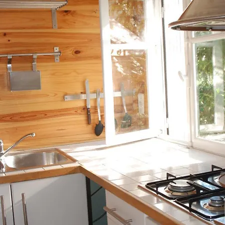 Bed & Breakfast D'hotes-tour De Garde Xive *